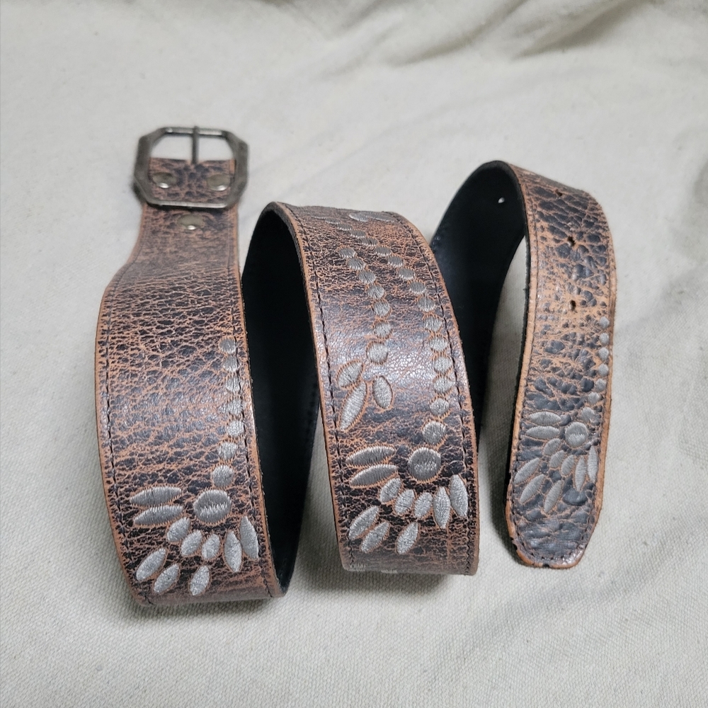 BEDSTU Distressed leather belt with embroidery size L